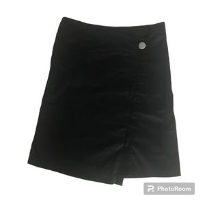 Choye Toi Wrap Skirt Women's Size 8 Color Black Knee Length